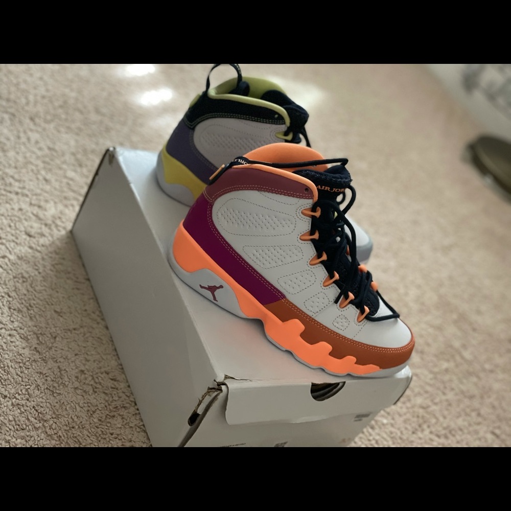 Women’s Air Jordan 9 retro